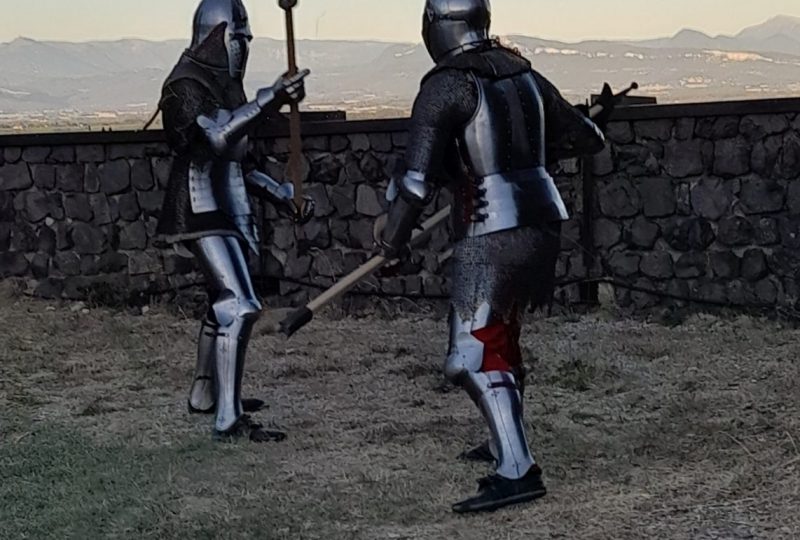 Combats médiévaux au château à Rochemaure - 2
